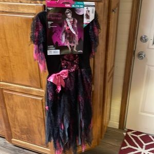 Brand new girls Halloween costume 👻